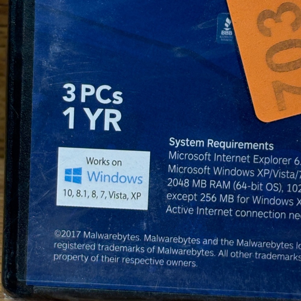 Malwarebytes Cybersecurity Software Box - Blue - Picture 3 of 3
